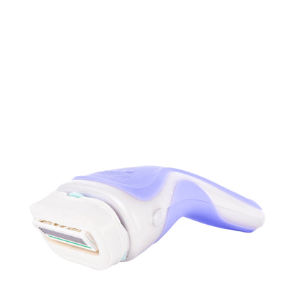 Schick Intuition Pure Nourishment Razor Kit